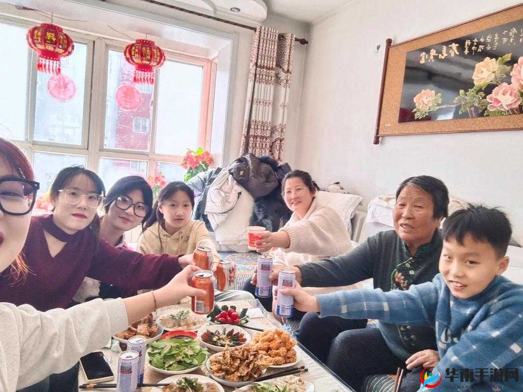 四个女儿一锅烩大团圆：温馨和谐的家庭大团聚