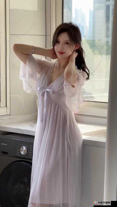 周妍希：才华与魅力并存的闪耀之星