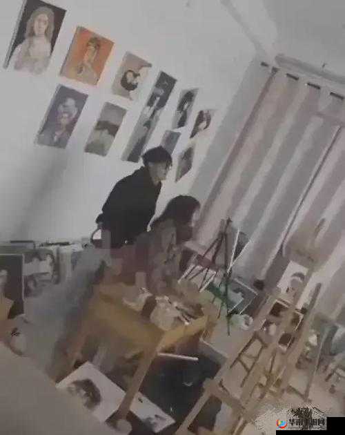 在教室里强行侵犯校花单沁雪：震惊校园的恶劣事件