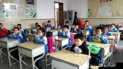 班长要求我吃其胸摸其奶相关视频引发争议