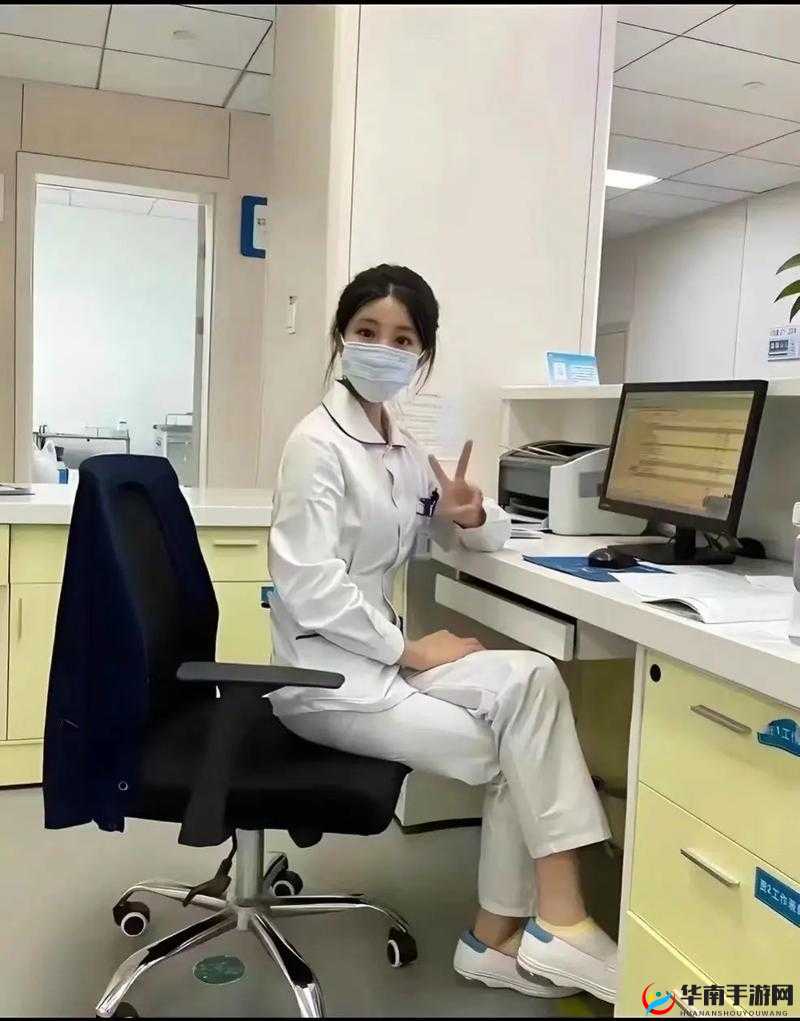 日本护士 HD 人 XXXX：白衣天使的守护之旅