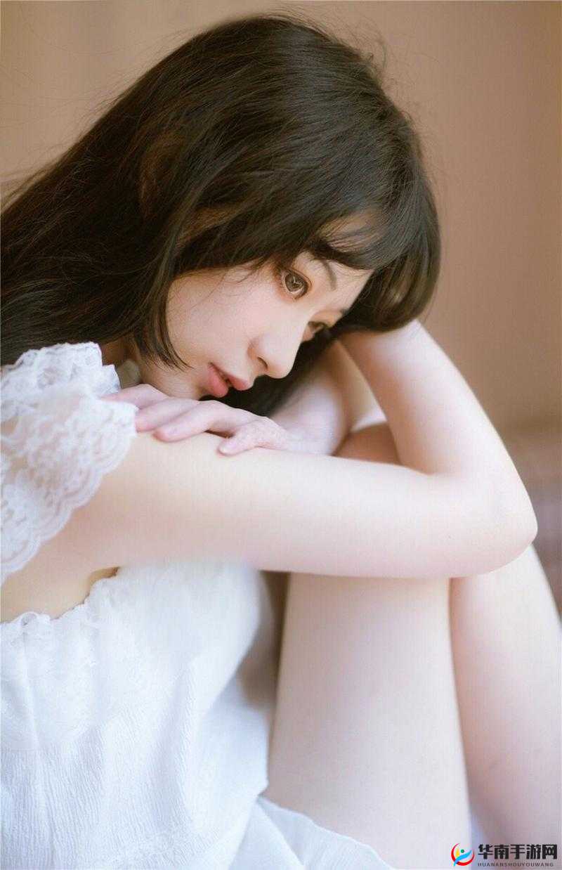 白白嫩嫩的美女无套内谢的极致诱惑与美好呈现