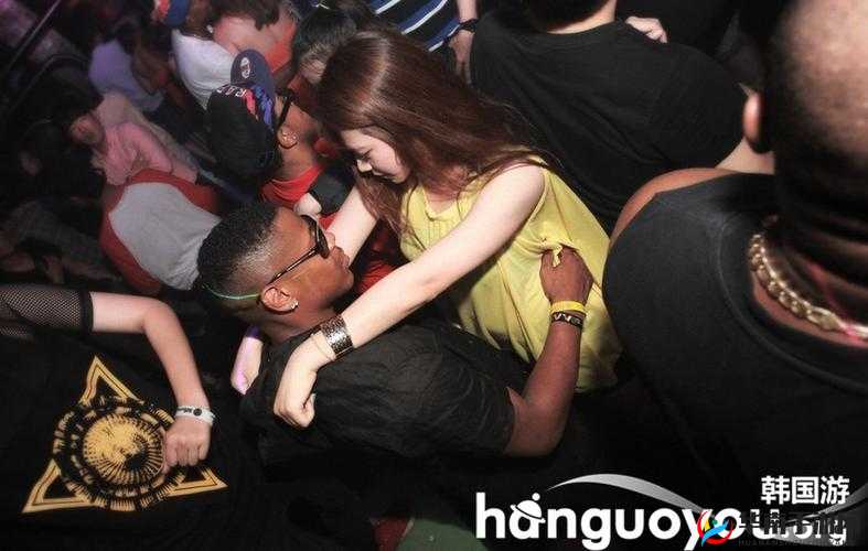 午夜福利：男女上下拱激情演绎别样风情