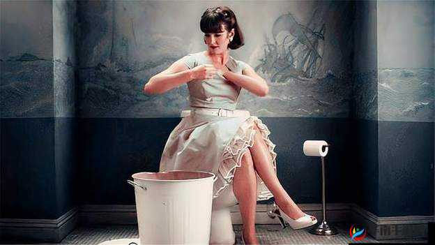 女学生的离奇遭遇：触手为何屡次钻进她的内裤？