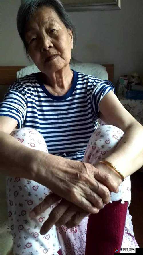 中国肥胖老太zozozo：揭秘背后的故事