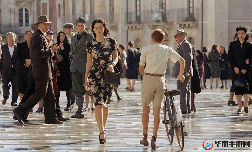 电影多娜泰拉·最经典电影·放大费尼其：探究女性形象与社会价值观