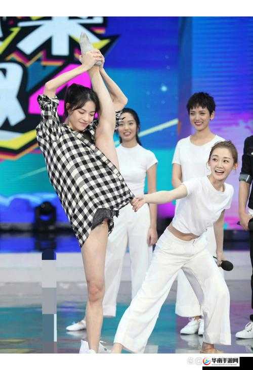 XXXX 合集：盘点故意走光的精彩瞬间