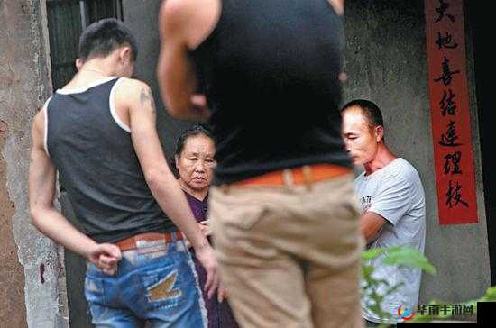 在同性交友平台 ChineseGayTube 上发现了一段引人入胜的视频