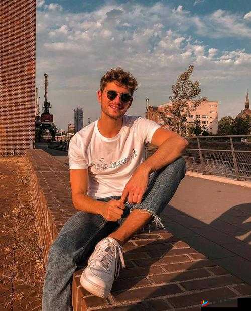 a 欧美 OV 无码免费播放男男精彩内容不容错过