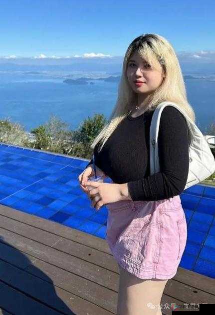 楚清仪和雪琪驯服后:冷艳女总裁和呆萌俏秘书的反差蜕变