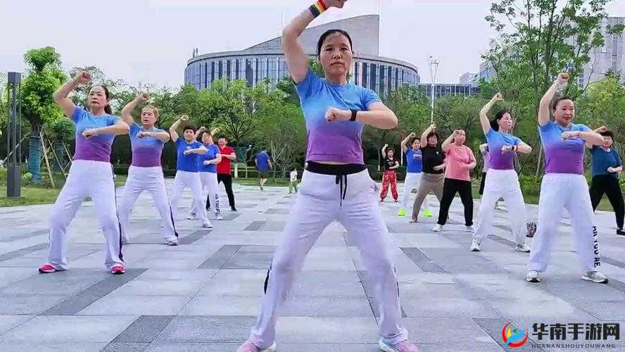 可乐操日韩：独特的健身方式带来全新体验与挑战