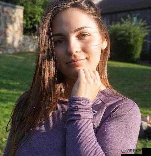 欧美丰满熟妇 BBBBBB 公交车的独特旅程