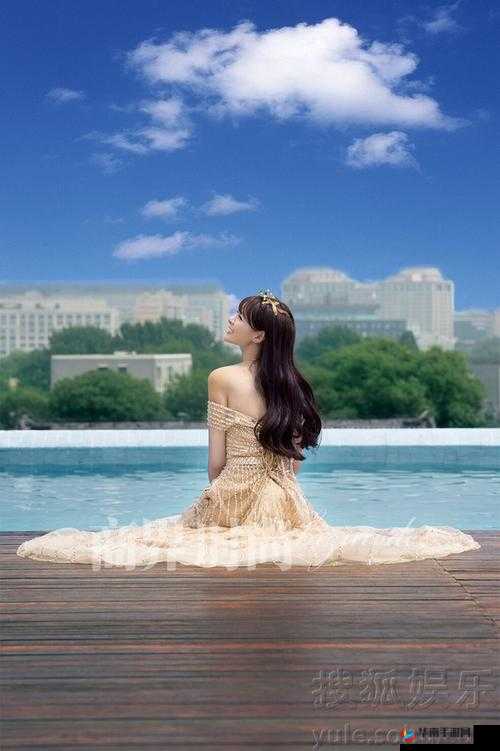 西西人体艺术写真香蕉：展现独特艺术魅力与美感