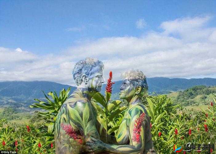 西方 37 大胆人体艺术人山踪林：探索人体艺术与自然的奇妙交融