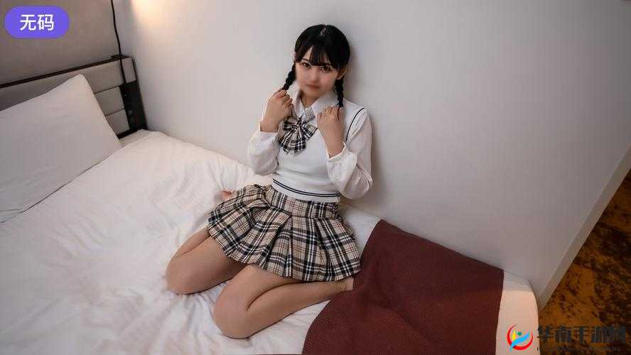 亚洲成人偷窥自拍：窥探成人世界的私密角落