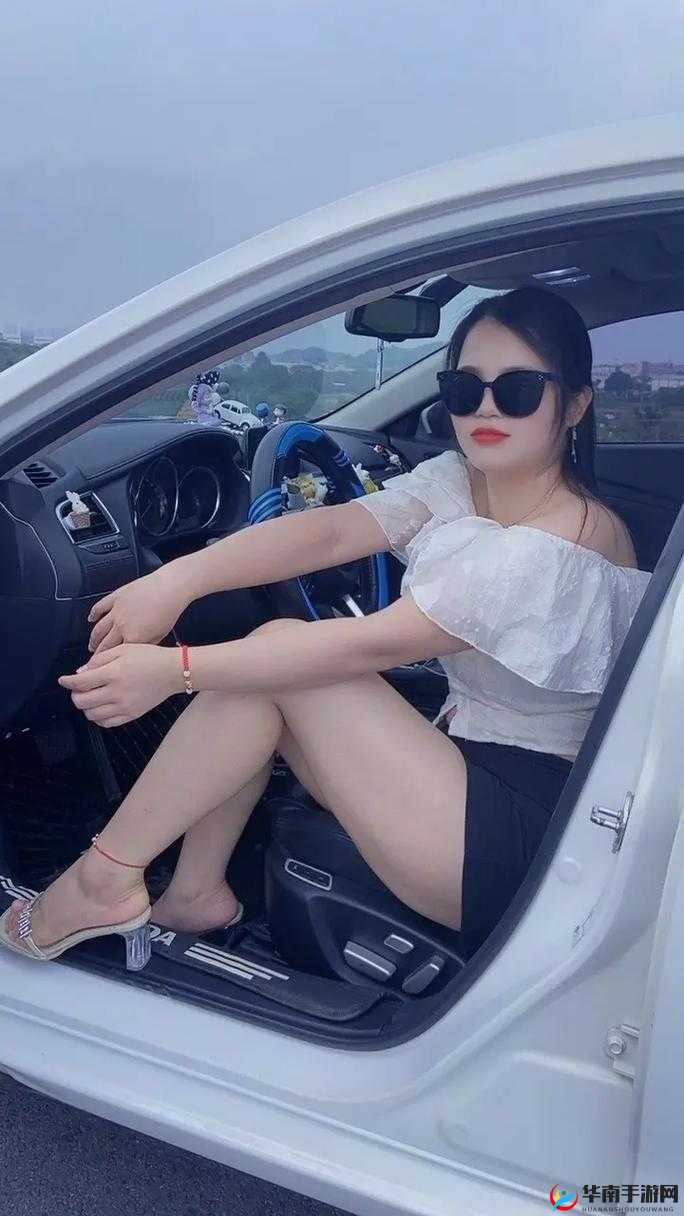 亚洲成熟少妇车：私密约会的绝佳选择