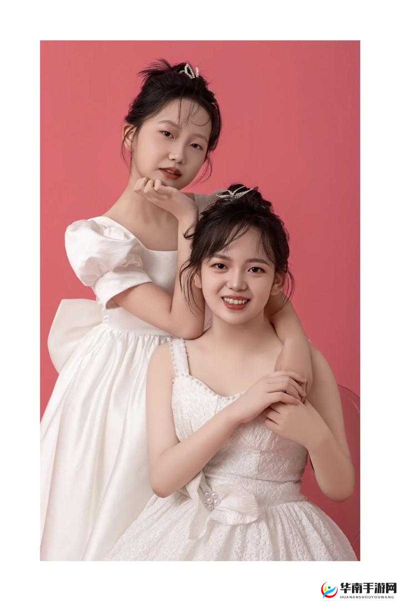 姐姐和妹妹分享见过的最大尺寸,你能想象有多大吗?