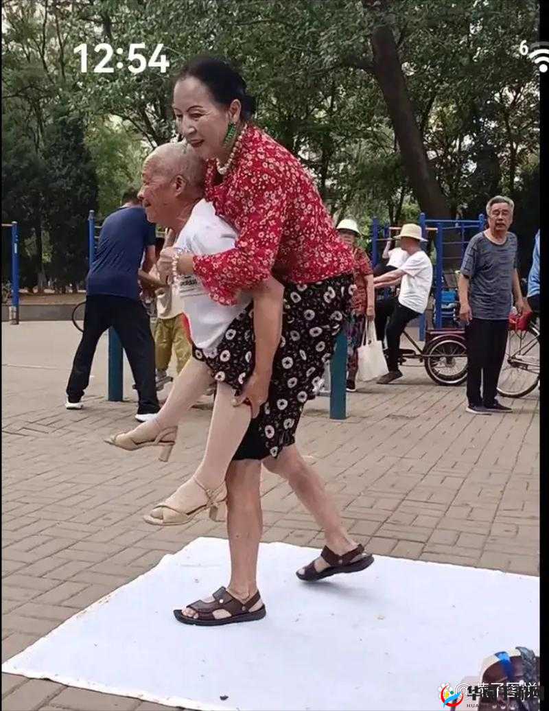 擦老太 BBB 擦 BBB 擦 BBB 擦:独特的奇妙场景呈现