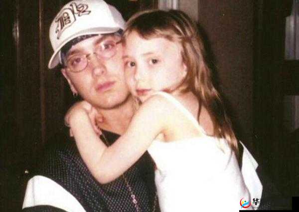 如何评价 Eminem 的女儿 Whitney？她有哪些值得关注的地方？