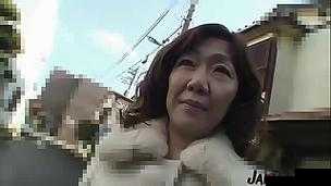 探索性少妇videosexfreeXXXX片的真实世界：揭秘背后的故事与情感