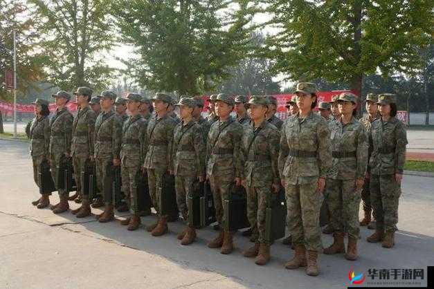 女兵班长如何有效收拾新兵？实战经验分享与训练技巧解析