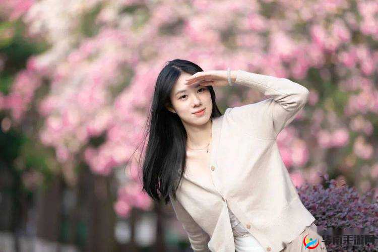 如何在追求校花的过程中让她感到愉悦并获得满意的体验？