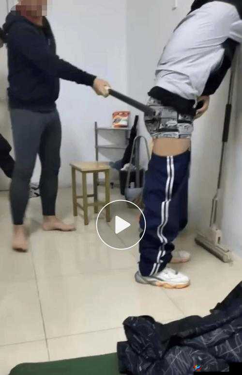 如何看待老师打学生屁股的视频在网络上广泛传播?