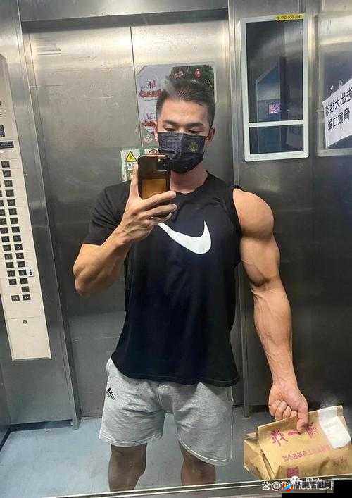 中国猛男Gary一根粗又大：揭秘他的健身秘诀与生活日常，如何塑造完美身材？