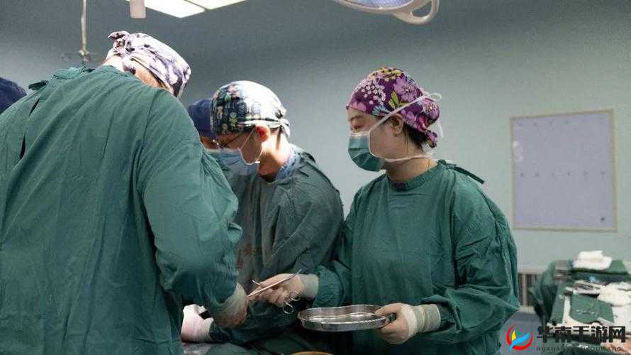 为什么做 B 超的医生大多都是女的呢？这背后有什么特殊原因吗？