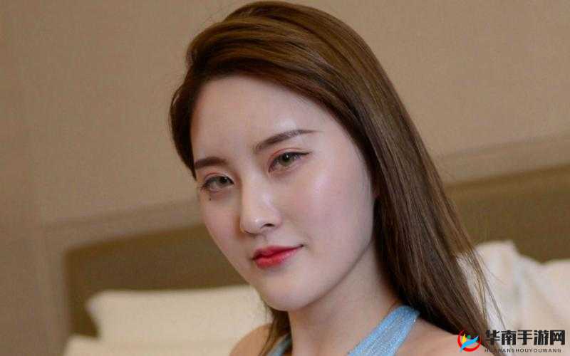 国模少妇：风情万种的魅力绽放