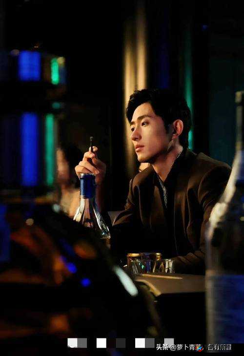 男主清冷禁欲却实则重欲，这背后究竟隐藏着怎样的秘密？探秘其不为人知的一面