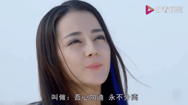 明星突袭粉丝集锦：盘点那些让粉丝尖叫的惊喜瞬间，你最爱哪位明星的暖心互动？