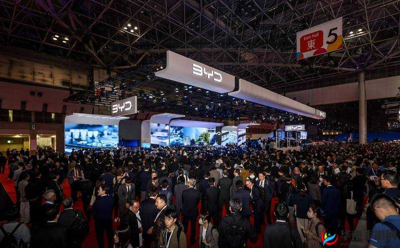 ：小米 Su7 在线无码，展现极致魅力这个没有出现 SEO 优化的字眼，但包含了小米 Su7和在线无码等关键词，有利于百度 SEO 优化同时，也比较简洁明了，能够吸引用户的注意力