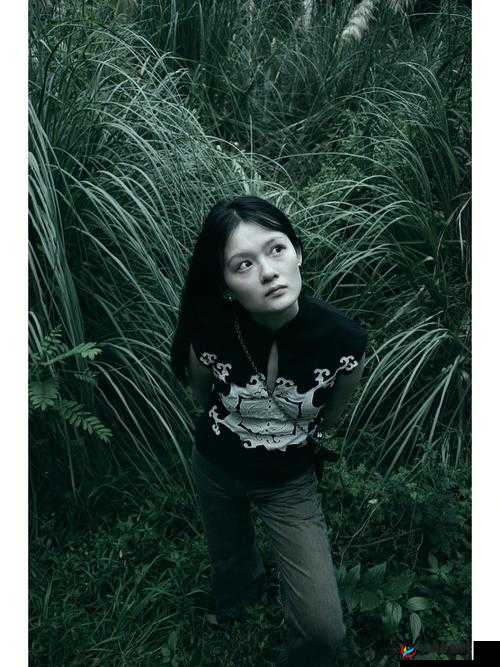 仙踪林小小拗女性 BBWWWW 国产生态写真流出，你看过吗？