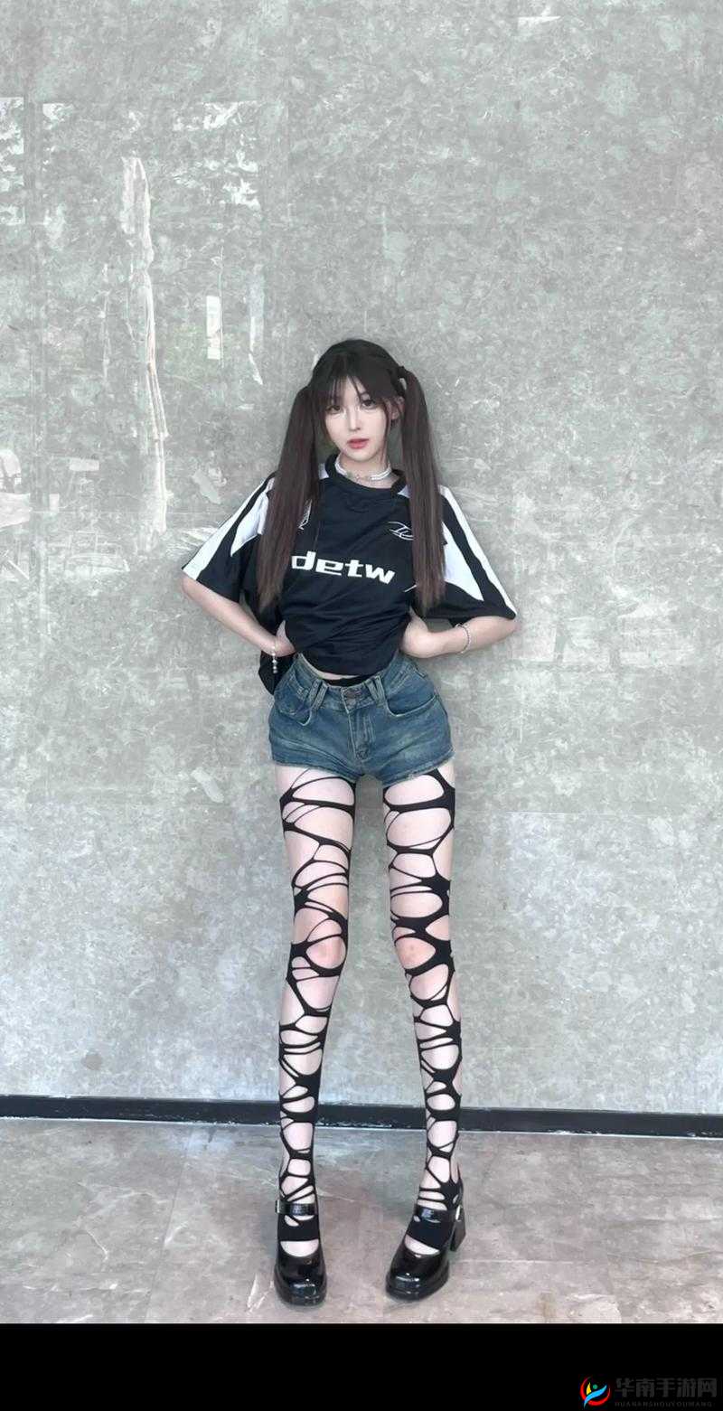 为什么越来越多的人喜欢国产 ts 馨蕾口爆直男人妖？