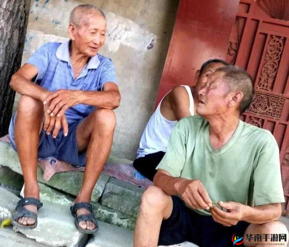 如何评价同性老头之间的亲密行为？