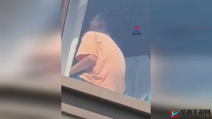 小孩和妈妈摘萝卜后晚上睡觉到底盖不盖被子？真相令人惊讶小孩与妈妈摘完萝卜，晚上休息时盖不盖被子引发网友激烈讨论小孩和妈妈辛苦摘萝卜归来，睡觉时盖不盖被子竟成热门话题？