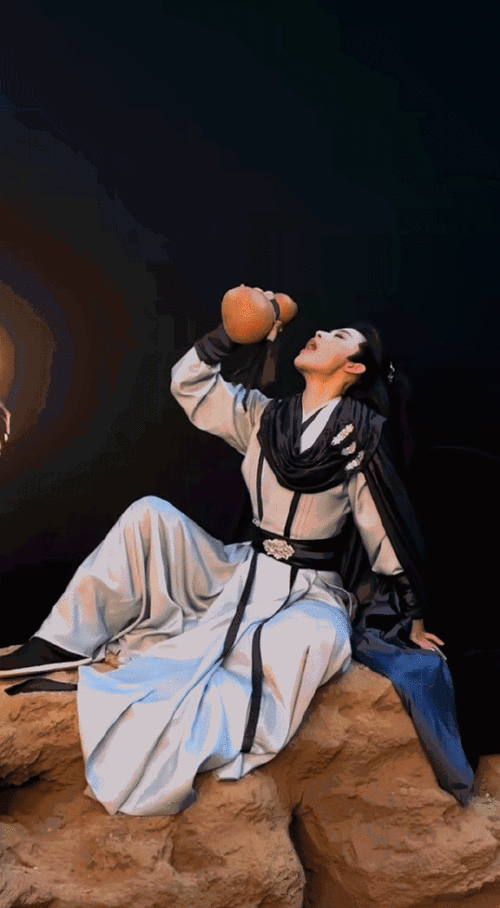 妖神传说，解锁喝酒新姿势，畅享仙侠世界的醉意江湖